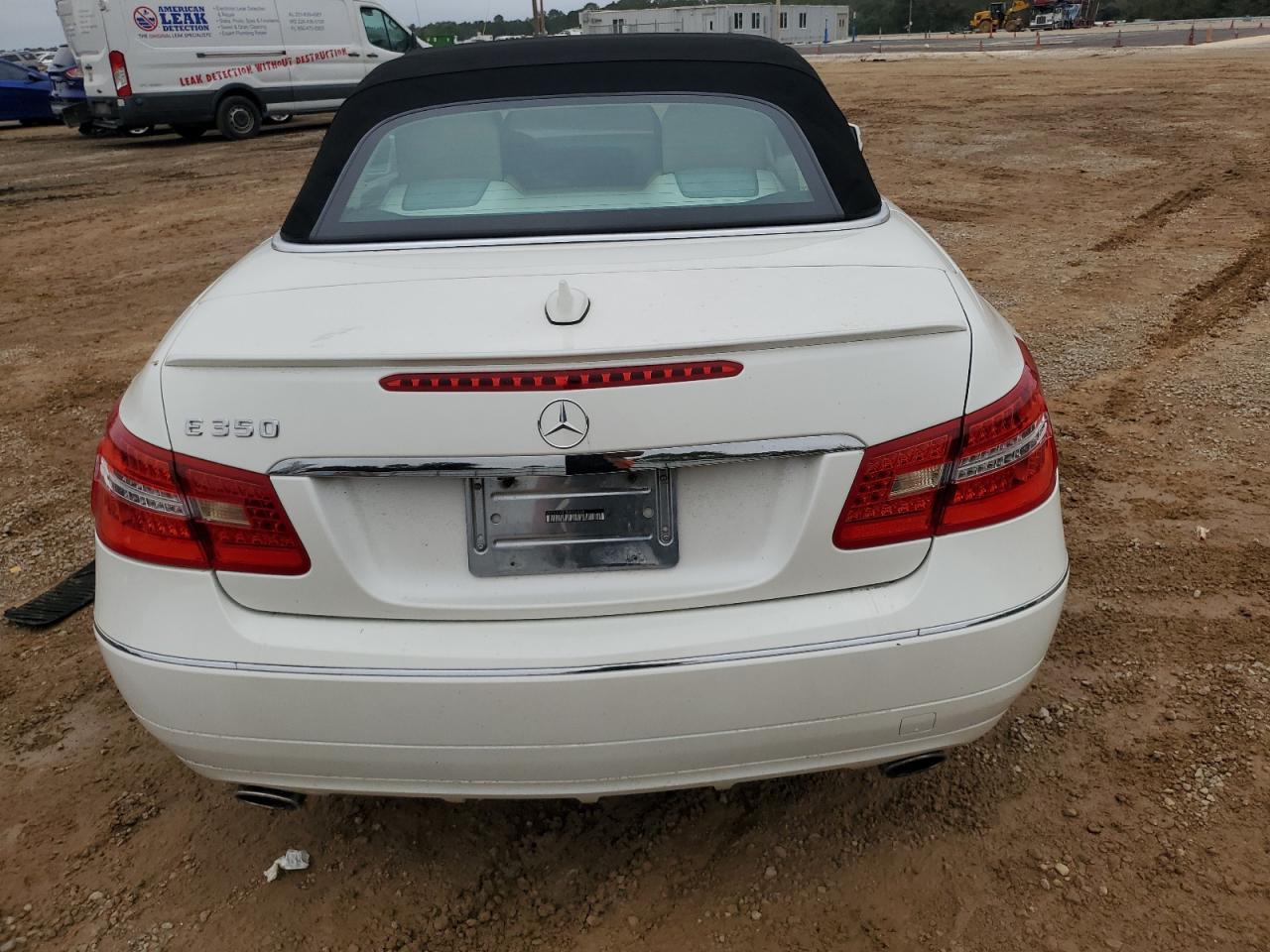 2011 Mercedes-Benz E-klasse VIN WDDKK5GF7BF066268 Copart auction photo, front end damage thumbnail 6