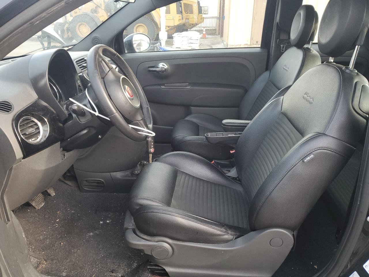 2015 Fiat 500 VIN 3C3CFFBR1FT757094 Copart auction photo, side / rear end damage thumbnail 7