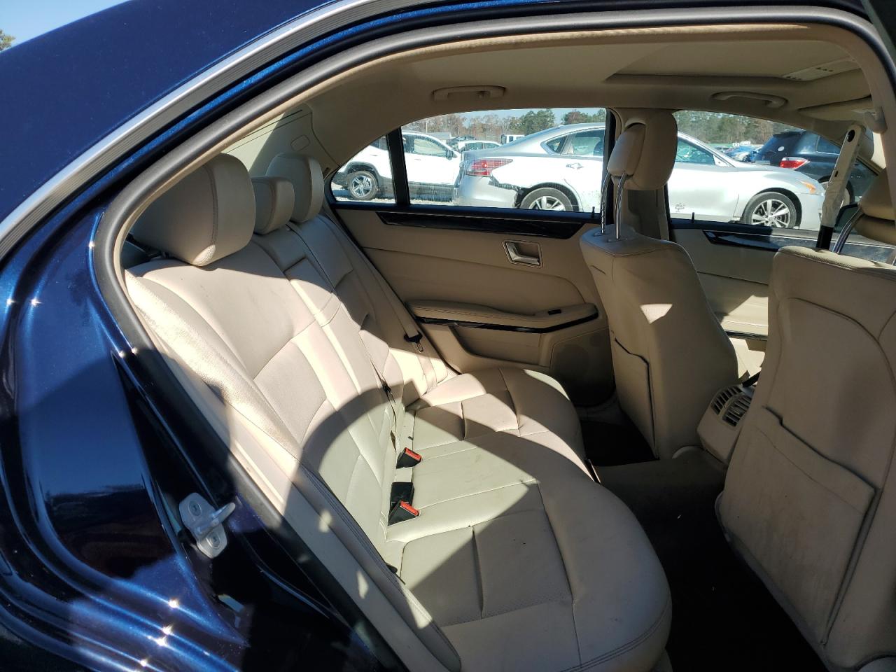 2015 Mercedes-Benz E-klasse VIN WDDHF5KB1FB105274 Copart auction photo, front end damage thumbnail 11
