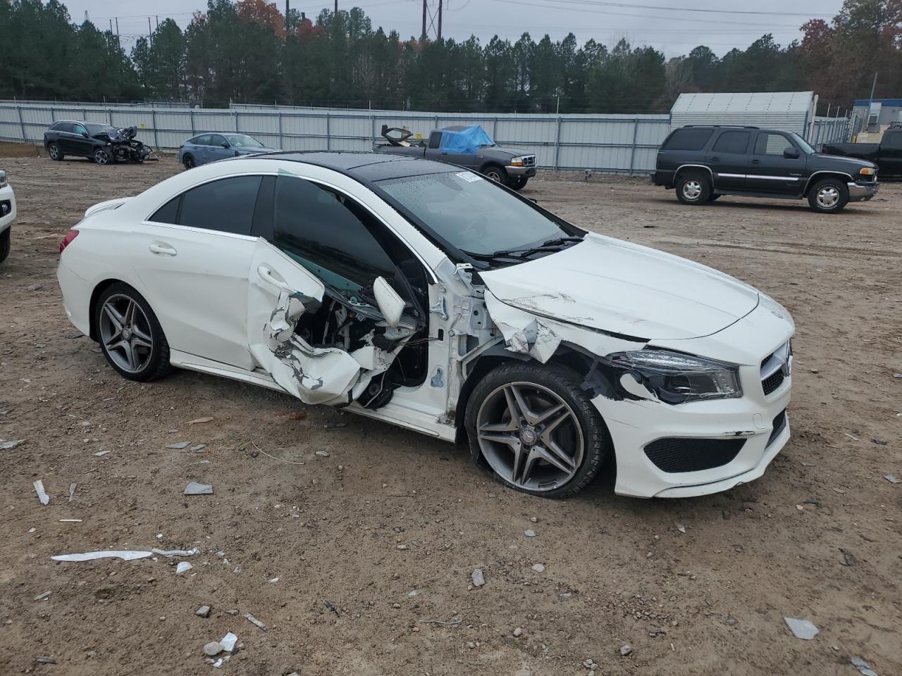 2014 Mercedes-Benz CLA-klasse VIN WDDSJ4EB7EN103598 Copart auction photo, side / front end damage thumbnail 4