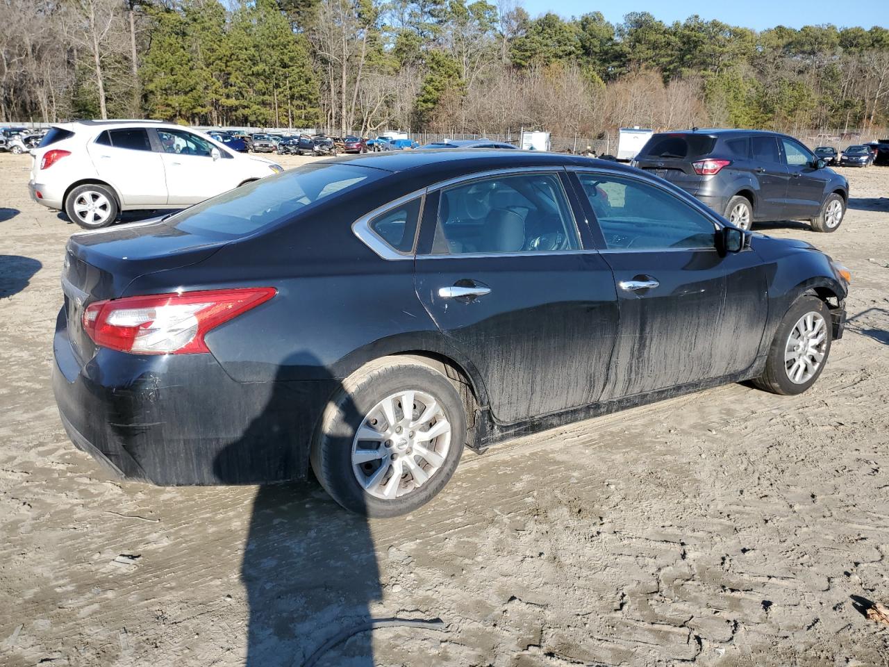2016 Nissan Altima VIN 1N4AL3AP2GC246555 Copart auction photo, front end / minor dent/scratches damage thumbnail 3
