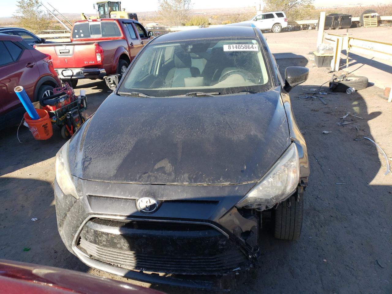 2018 Toyota Yaris VIN 3MYDLBYV5JY308424 Copart auction photo, front end / mechanical damage thumbnail 5