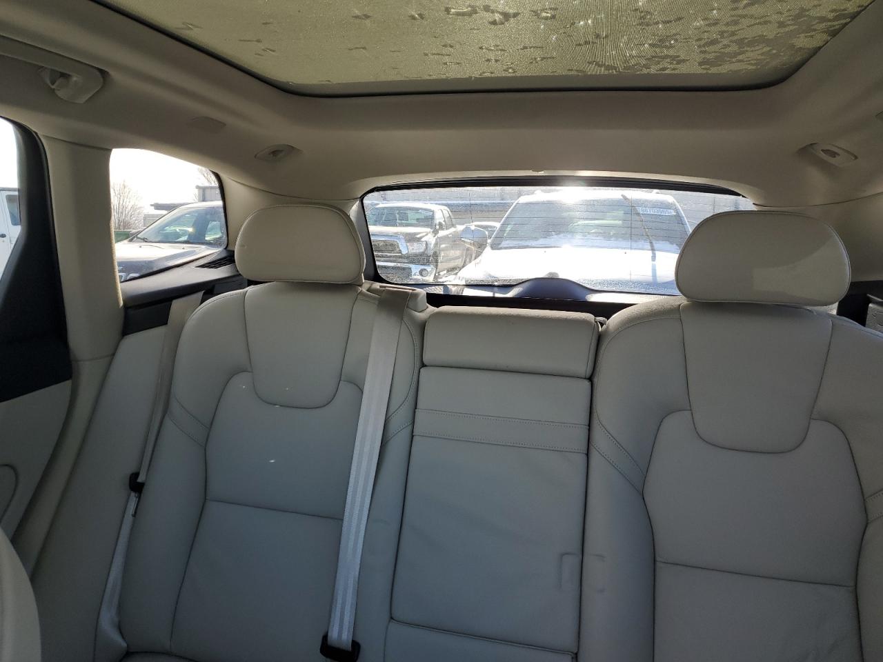2018 Volvo XC60 VIN YV4BR0DL0J1067029 Copart auction photo, front end damage thumbnail 10