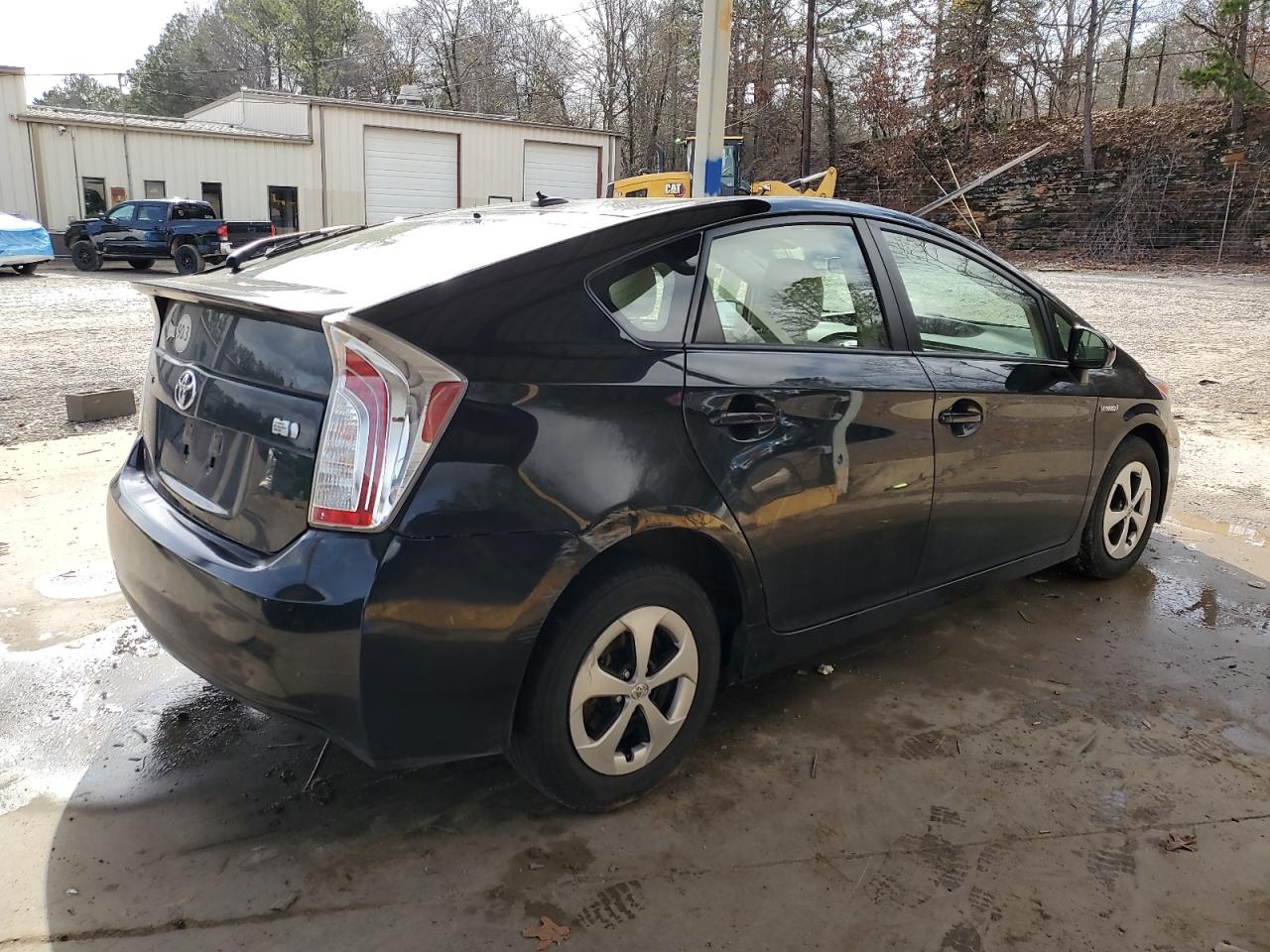2015 Toyota Prius VIN JTDKN3DUXF1893581 Copart auction photo, front end damage thumbnail 3