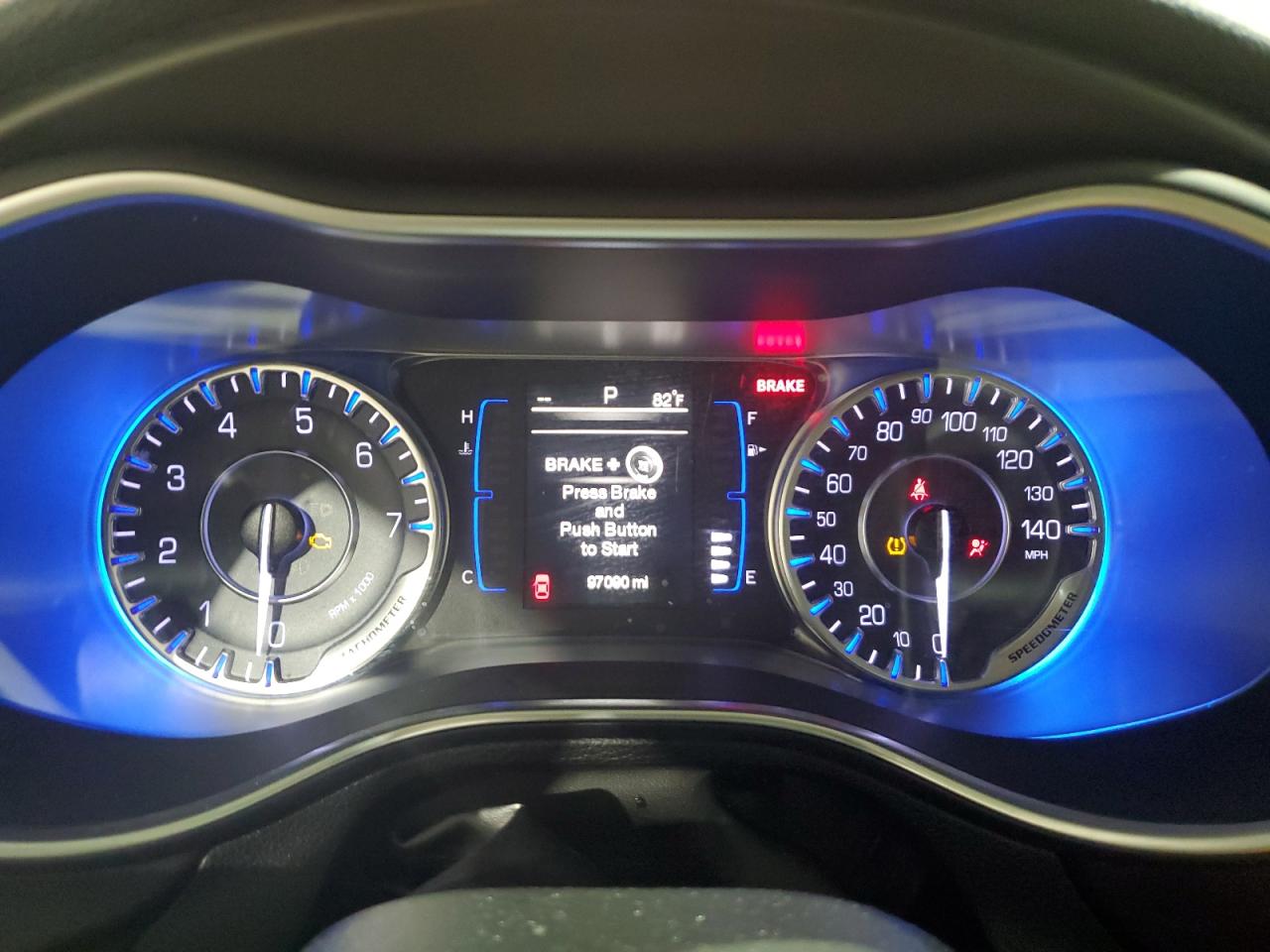 2015 Chrysler 200 VIN 1C3CCCFB7FN560788 Copart auction photo, side / all over damage thumbnail 9