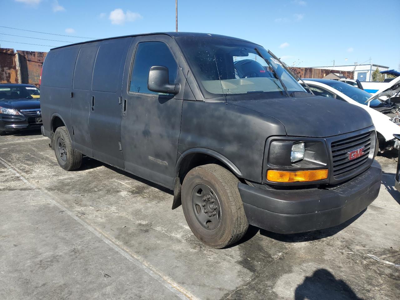 2005 GMC Savana VIN 1GTGG25V651105962 - Copart auction photo