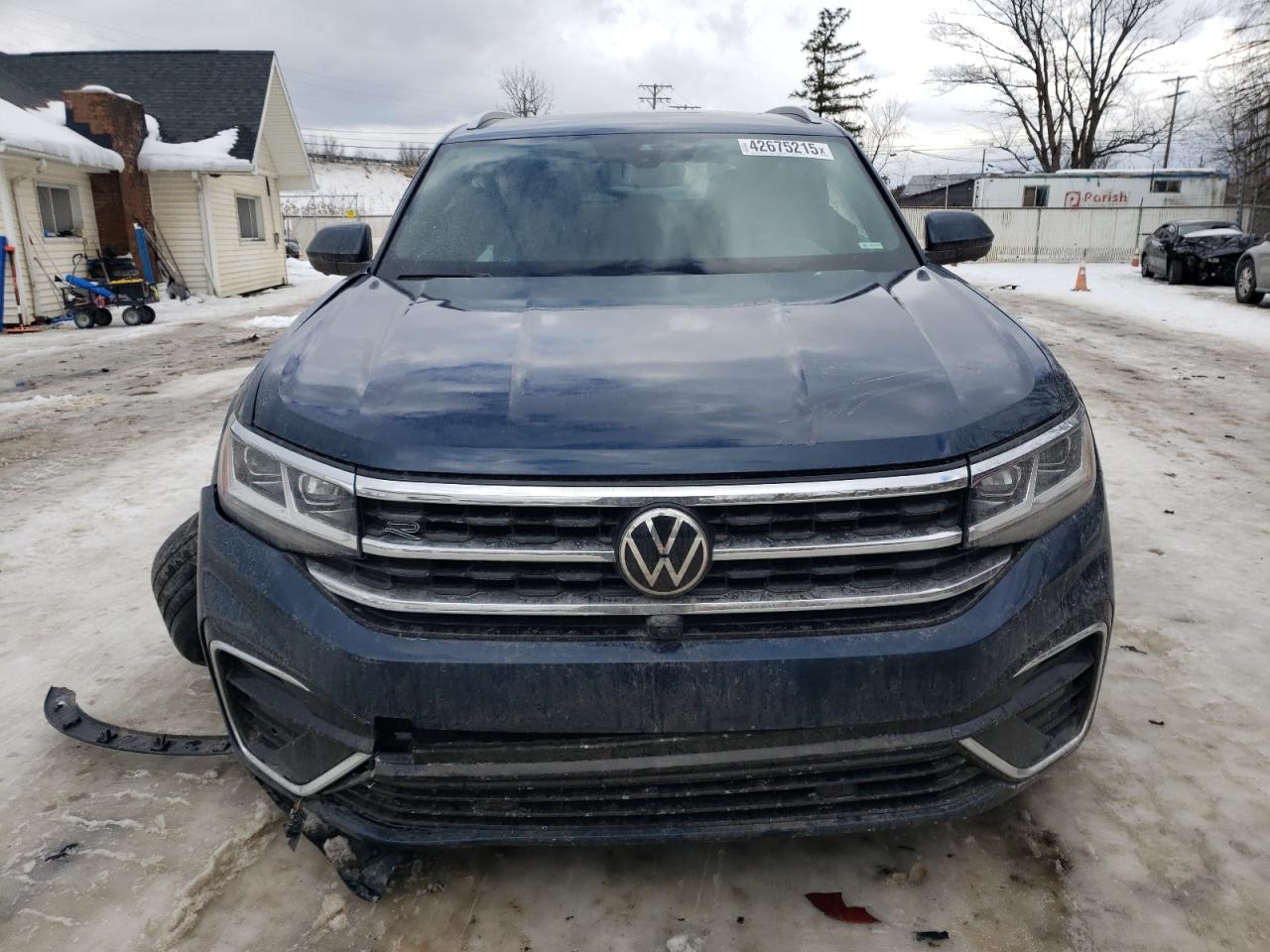 2021 Volkswagen Atlas VIN 1V2FE2CA3MC206217 Copart auction photo, front end / side damage thumbnail 5