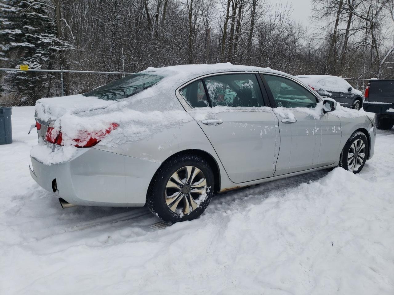2015 Honda Accord VIN 1HGCR2F35FA203163 Copart auction photo, rear end damage thumbnail 3