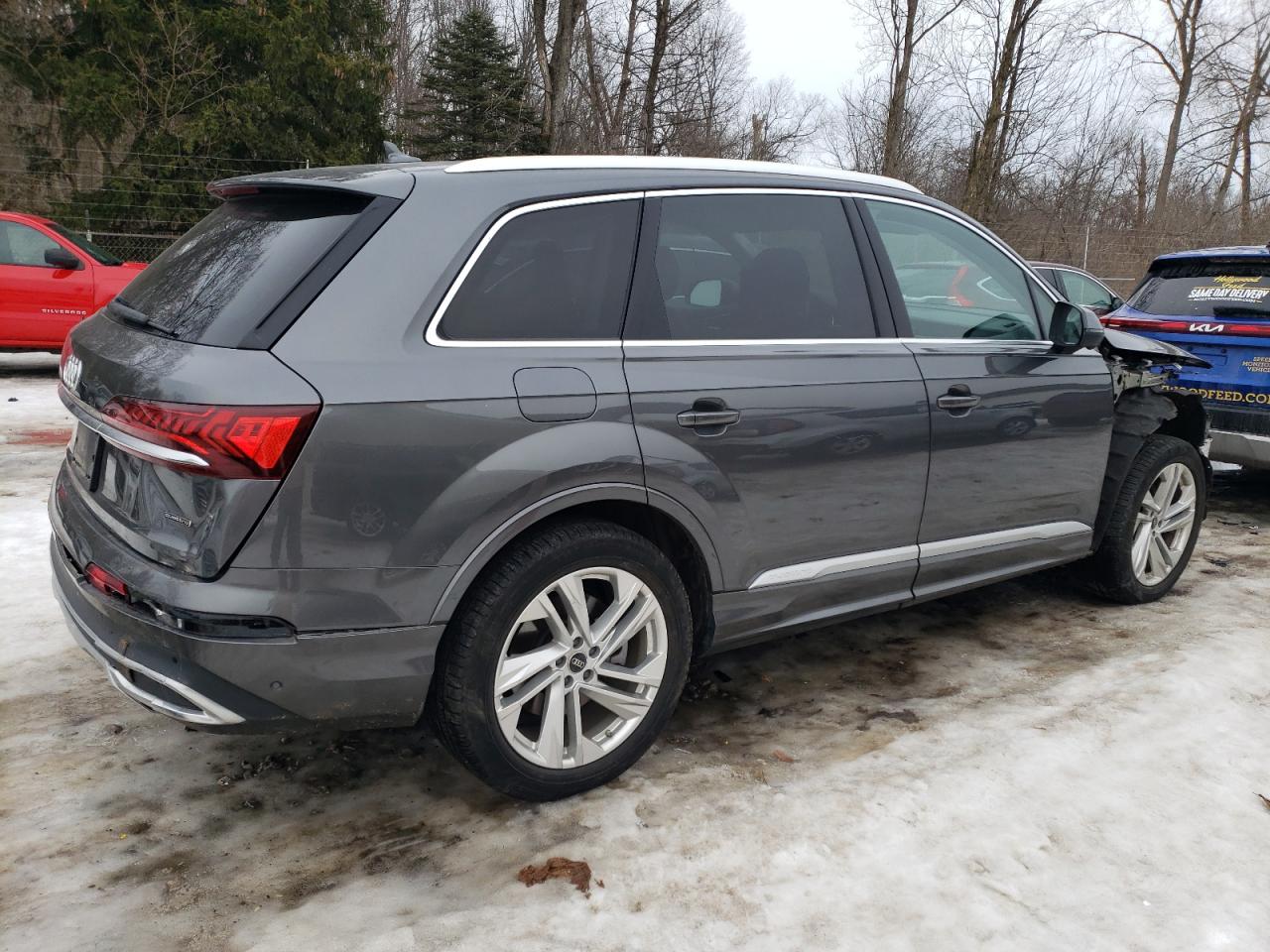 2022 Audi Q7 VIN WA1LXBF71ND021944 Copart auction photo, front end / rear end damage thumbnail 3