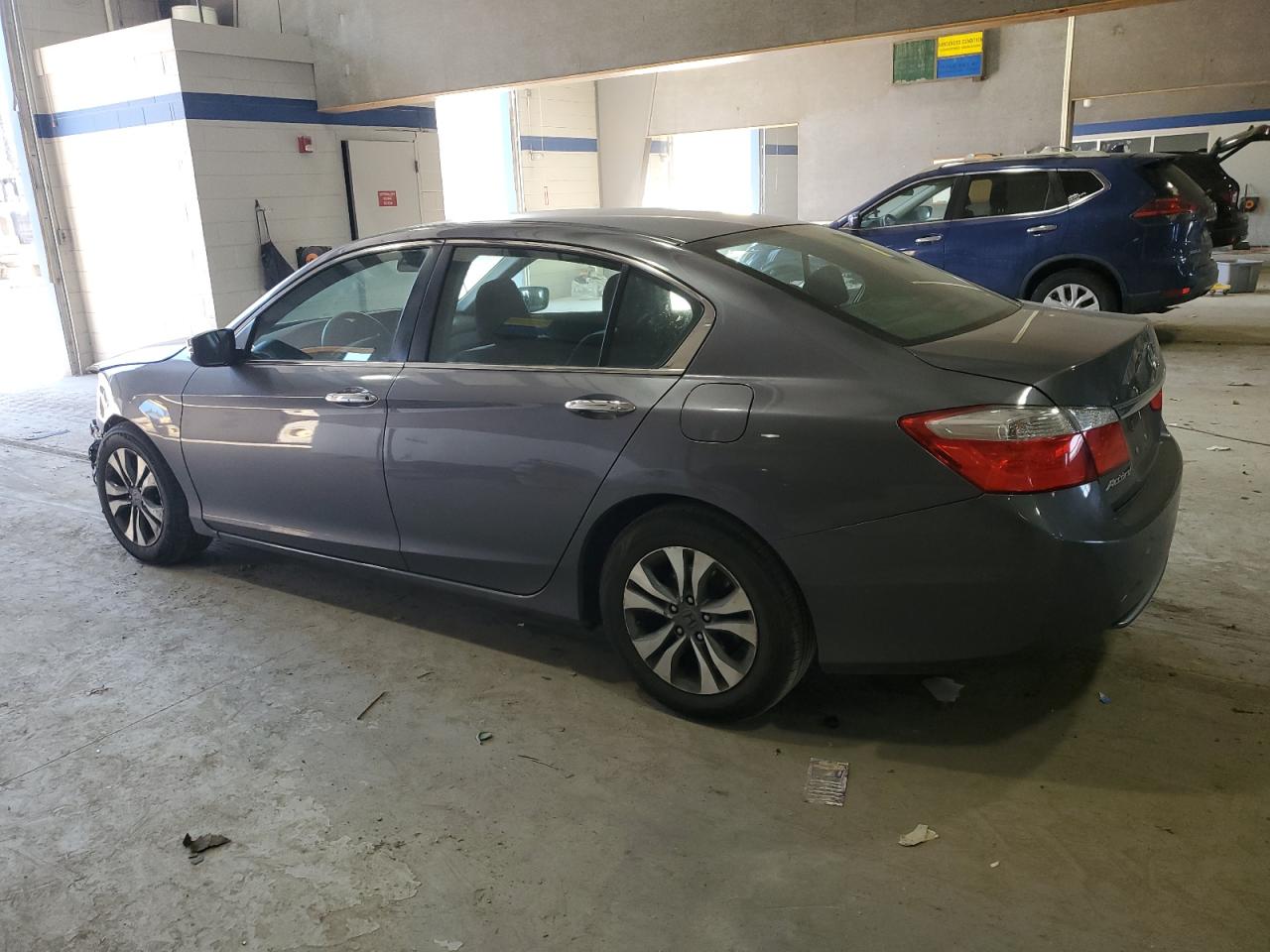2015 Honda Accord VIN 1HGCR2F37FA136811 Copart auction photo, front end damage thumbnail 2