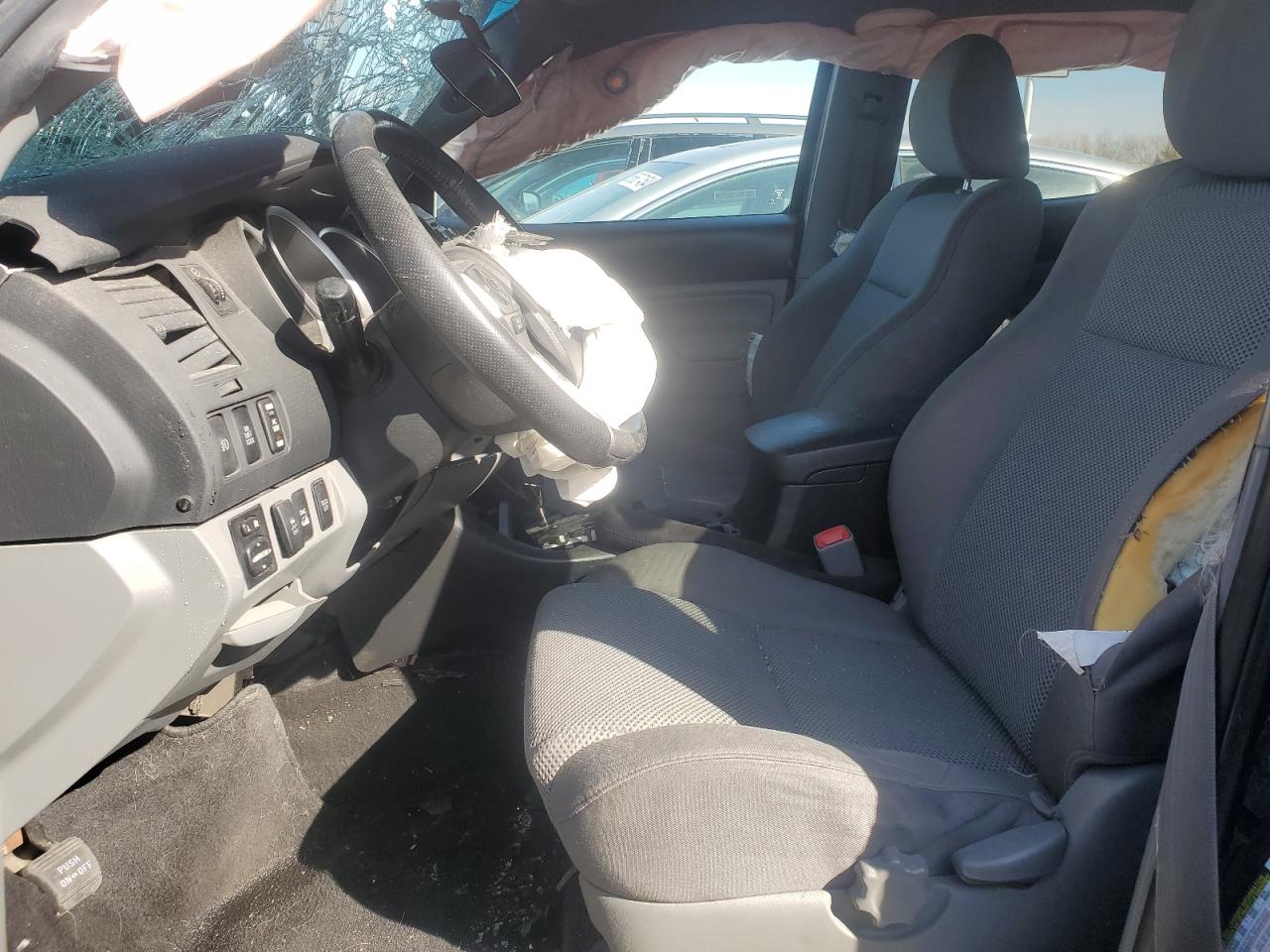 2015 Toyota Tacoma VIN 3TMLU4EN5FM196150 Copart auction photo, front end / mechanical damage thumbnail 7