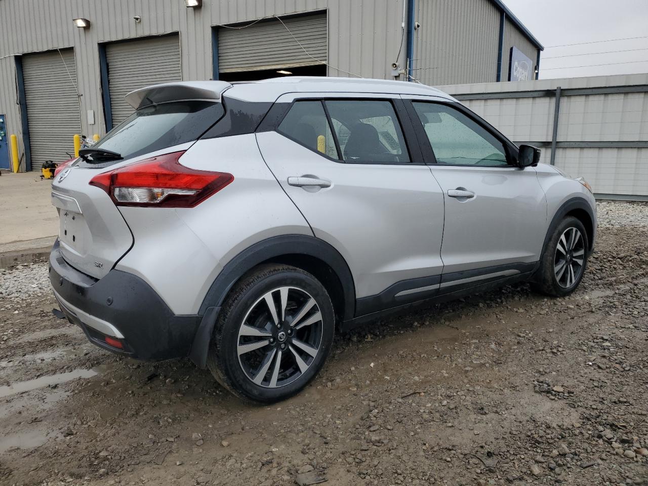 2020 Nissan Kicks VIN 3N1CP5DV4LL552056 Copart auction photo, front end damage thumbnail 3