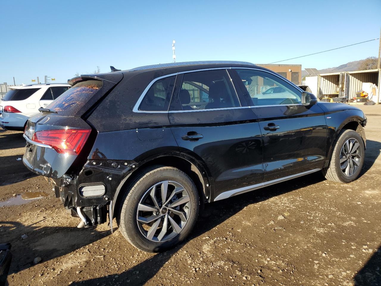 2024 Audi Q5 VIN WA1EAAFY2R2013351 Copart auction photo, rear end / front end damage thumbnail 3