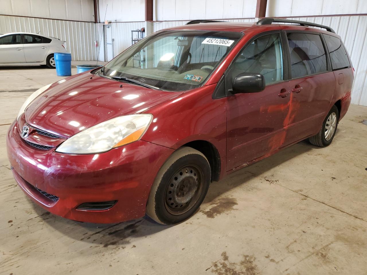 2010 Toyota Sienna VIN 5TDKK4CC6AS300284