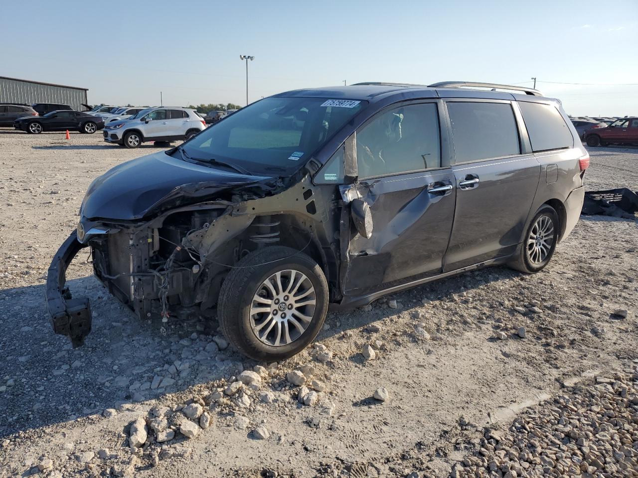 2019 Toyota Sienna VIN 5TDYZ3DC6KS015200