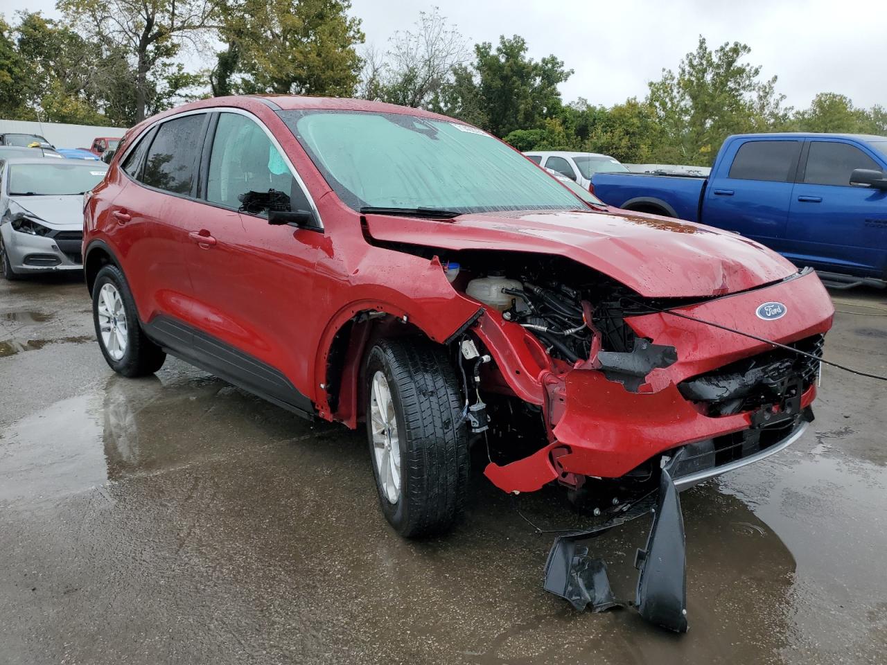 2022 Ford Escape VIN 1FMCU0G60NUB57826 Copart auction photo, front end damage thumbnail 4