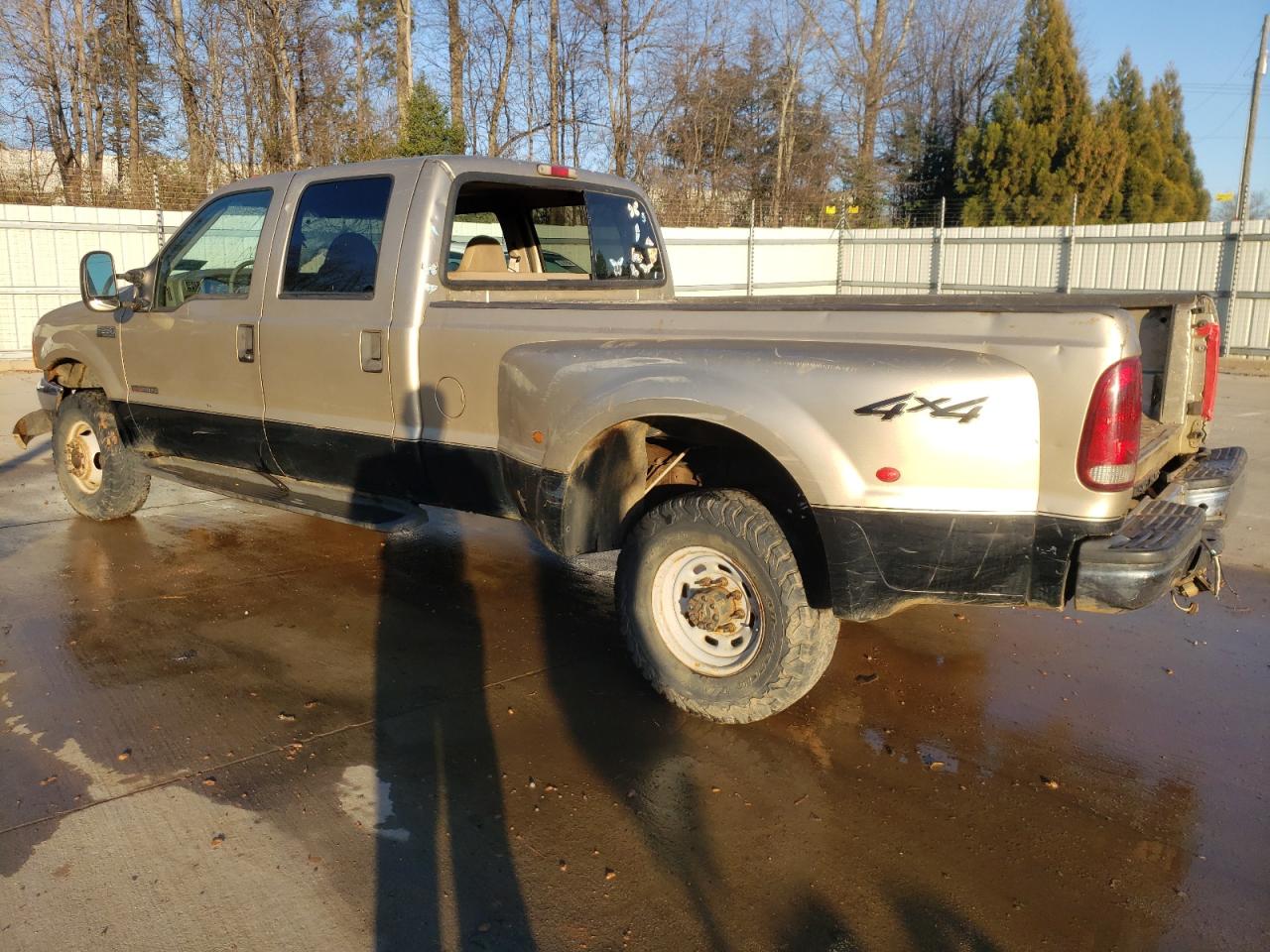 2000 Ford F350 VIN 1FTWW33F1YEC58777 Copart auction photo, all over damage thumbnail 2