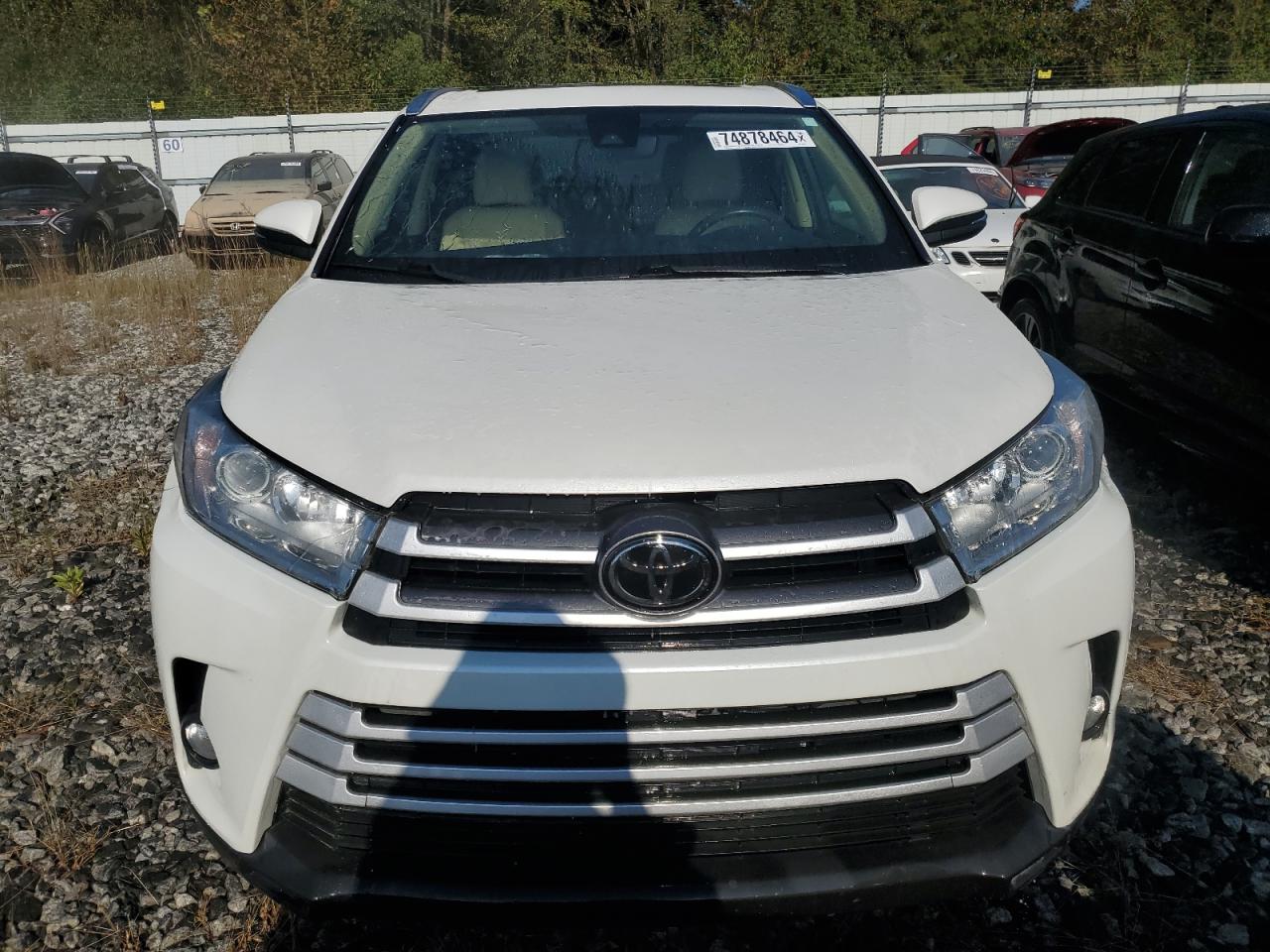2019 Toyota Highlander VIN 5TDKZRFH5KS574951 Copart auction photo, water/flood damage thumbnail 5