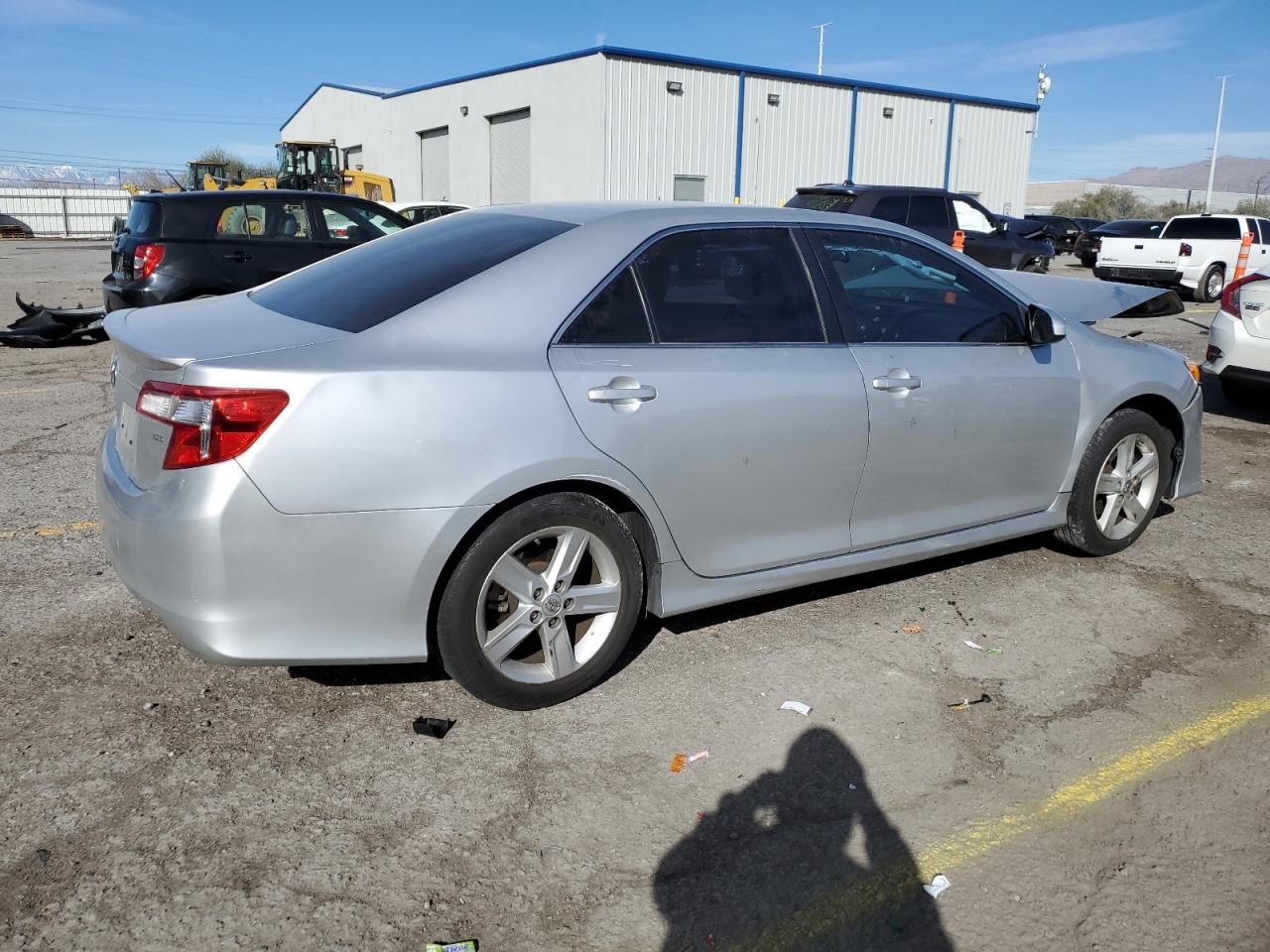 2014 Toyota Camry VIN 4T1BF1FK5EU432410 Copart auction photo, front end / side damage thumbnail 3