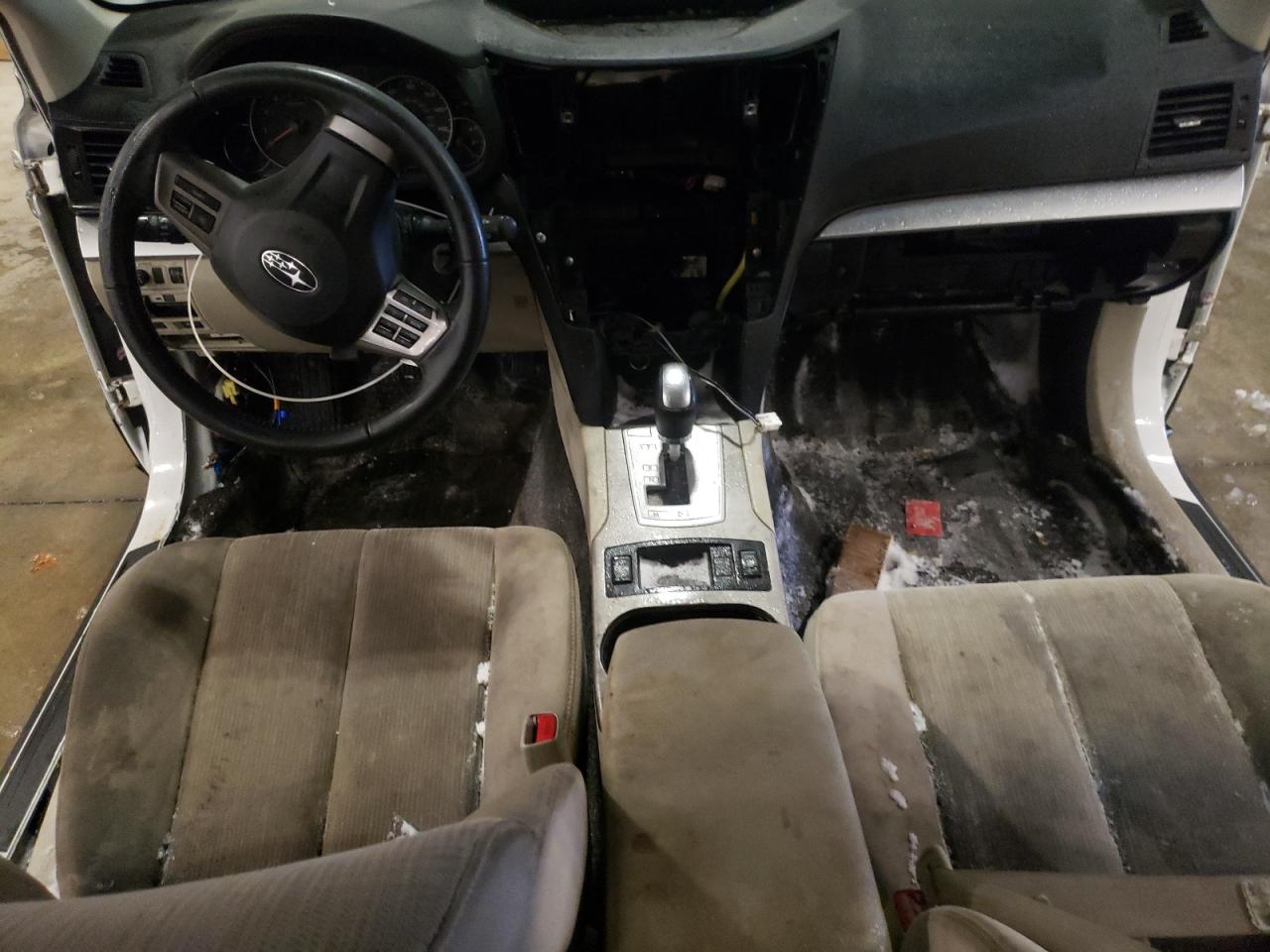 2014 Subaru Outback VIN 4S4BRBCC4E3245112 Copart auction photo, stripped / vandalism damage thumbnail 8