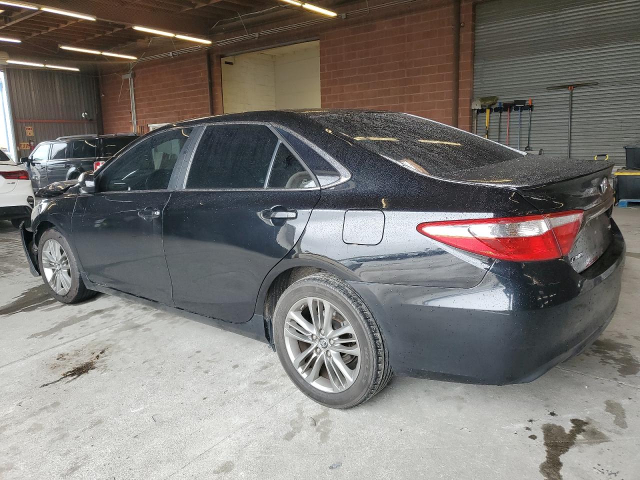 2016 Toyota Camry VIN 4T1BF1FKXGU164005 Copart auction photo, front end damage thumbnail 2