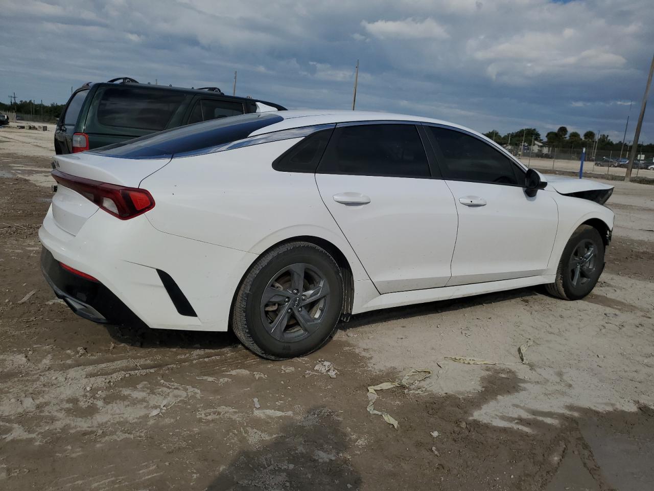 2022 KIA K5 VIN 5XXG14J20NG100852 Copart auction photo, front end / minor dent/scratches damage thumbnail 3