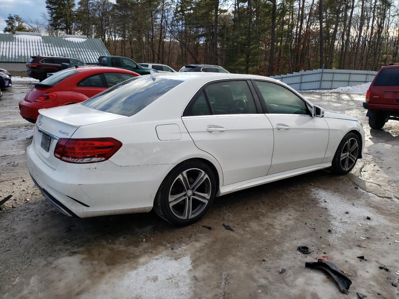 2014 Mercedes-Benz E-klasse VIN WDDHF8JB2EA825156 Copart auction photo, front end / rear end damage thumbnail 3