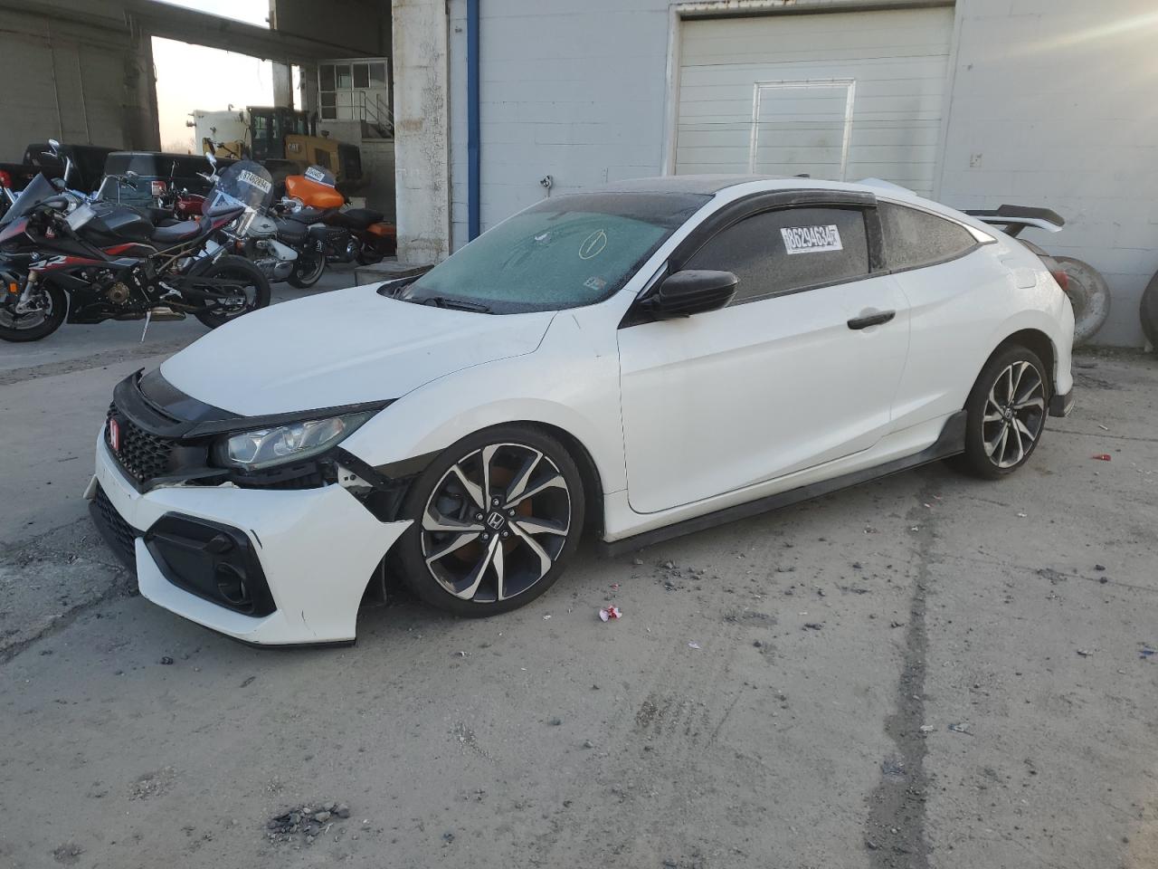 2018 Honda Civic VIN 2HGFC3A57JH752354