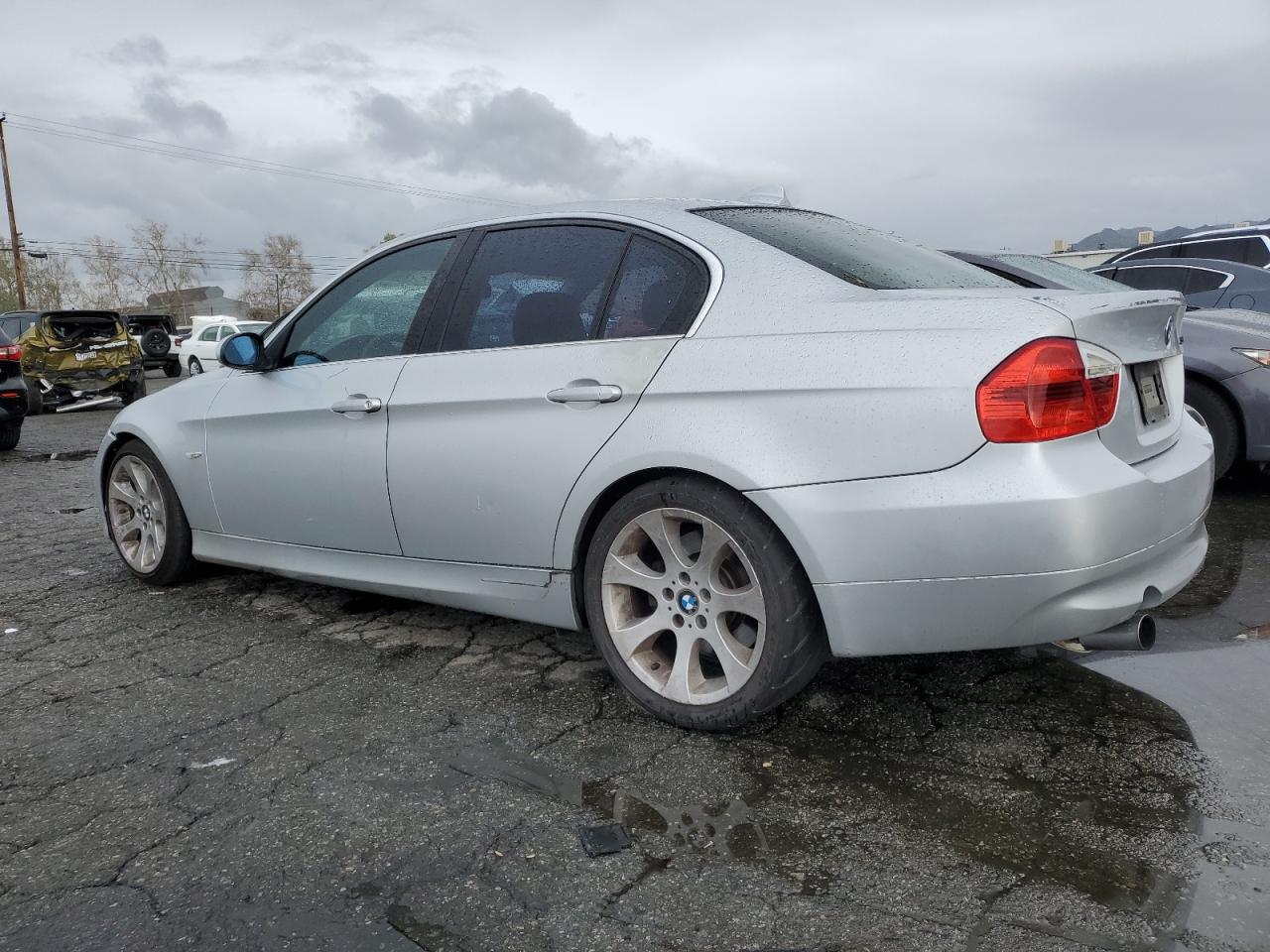 2007 BMW 3er VIN WBAVB73527KY60722 Copart auction photo, side / front end damage thumbnail 2