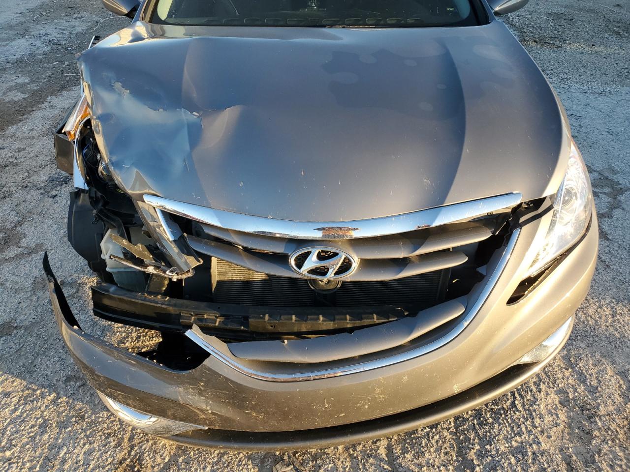 2011 Hyundai Sonata VIN 5NPEB4AC9BH137914 Copart auction photo, front end / minor dent/scratches damage thumbnail 13