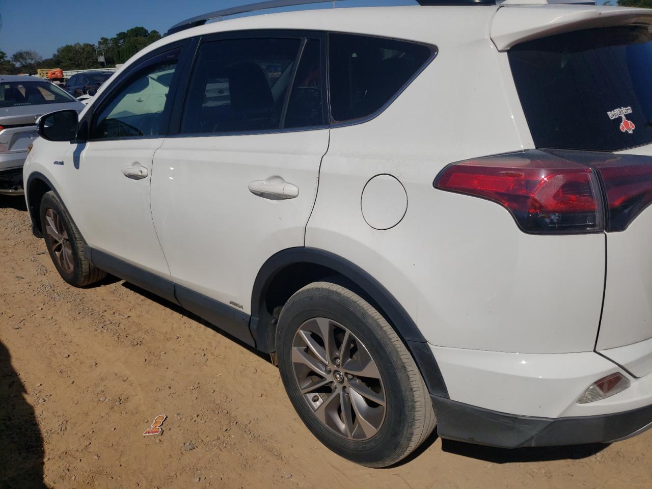 2018 Toyota RAV 4 VIN JTMRJREVXJD244441 Copart auction photo, front end / minor dent/scratches damage thumbnail 2