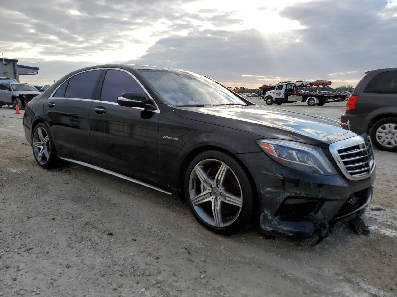 2015 Mercedes-Benz S-klasse VIN WDDUG7JB5FA111061 Copart auction photo, front end / undercarriage damage thumbnail 4