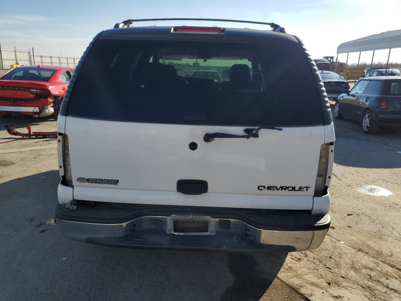 2005 Chevrolet Tahoe VIN 1GNEC13V95J228968 Copart auction photo, vandalism / stripped damage thumbnail 6