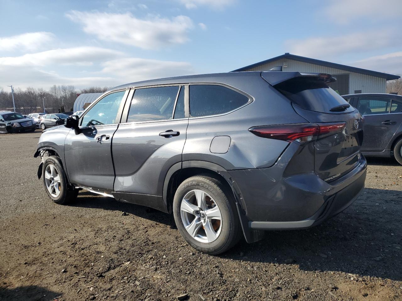2024 Toyota Highlander VIN 5TDKDRBH2RS560424 Copart auction photo, all over damage thumbnail 2