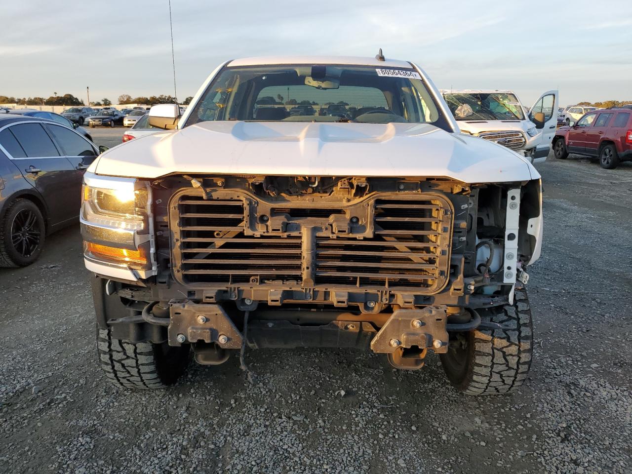 2018 Chevrolet Silverado VIN 3GCUCRER4JG233901 Copart auction photo, all over damage thumbnail 5