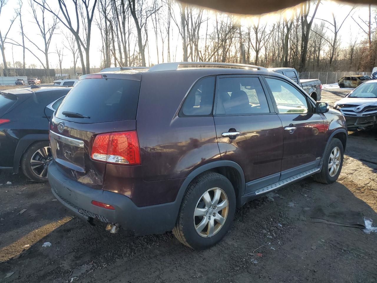 2012 KIA Sorento VIN 5XYKTDA63CG272339 Copart auction photo, rear end / minor dent/scratches damage thumbnail 3