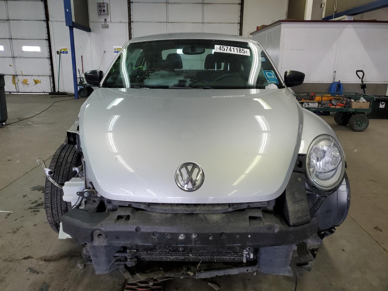 2014 Volkswagen Beetle VIN 3VWFP7AT4EM620407 Copart auction photo, front end / side damage thumbnail 5