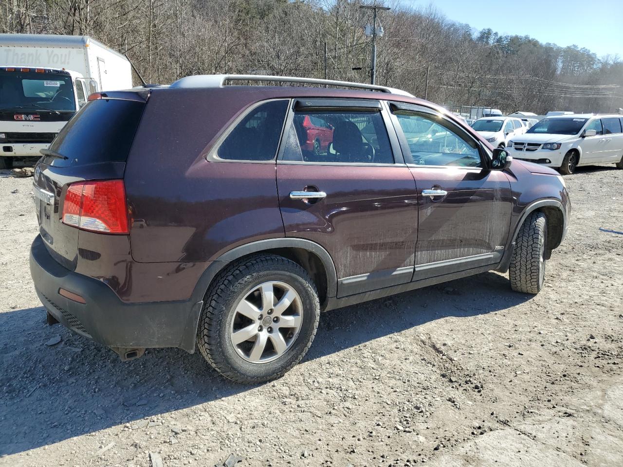 2012 KIA Sorento VIN 5XYKTCA63CG190203 Copart auction photo, front end damage thumbnail 3
