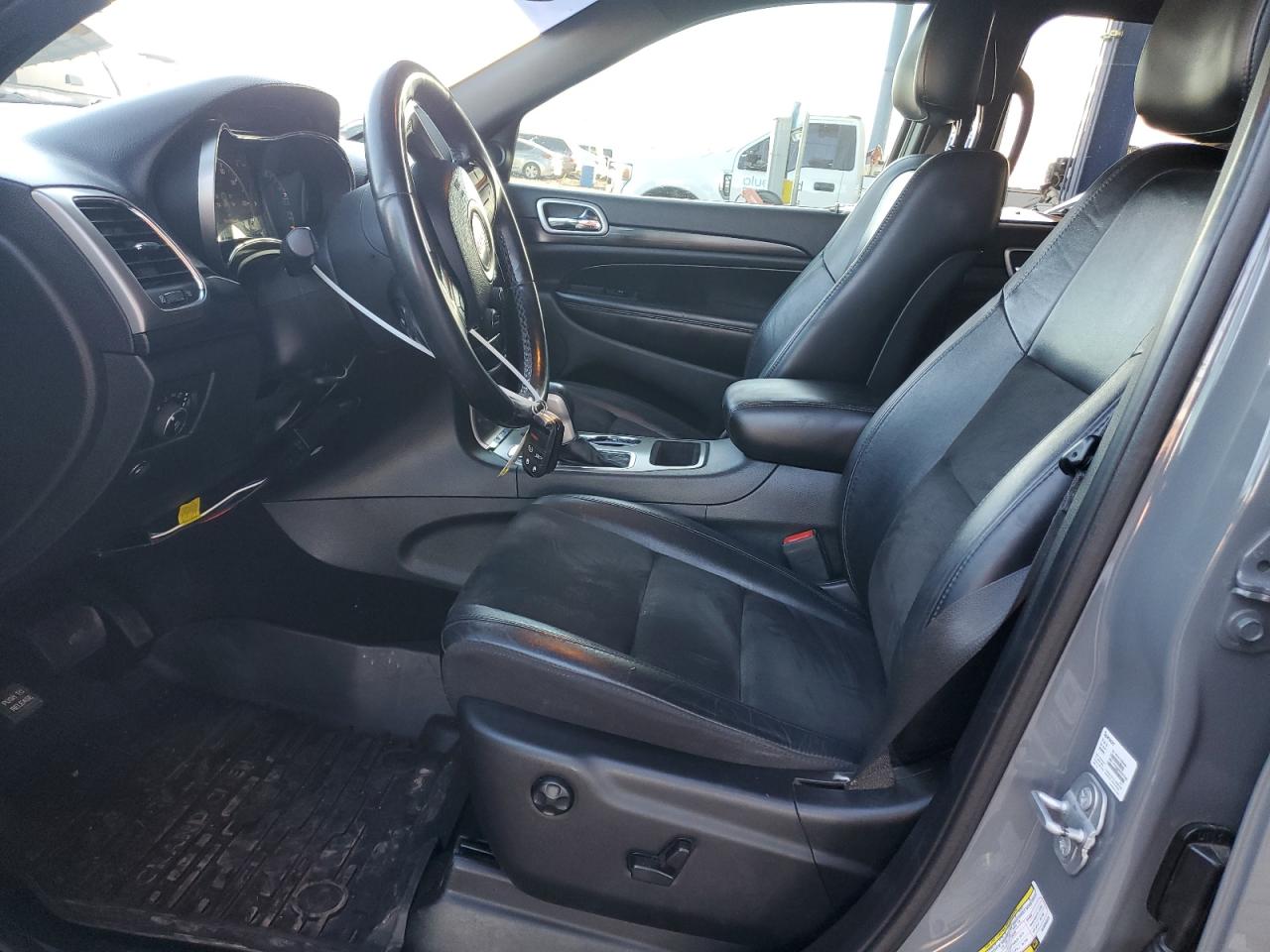 2019 Jeep Grand Cherokee VIN 1C4RJFAG2KC830323 Copart auction photo, front end / side damage thumbnail 7