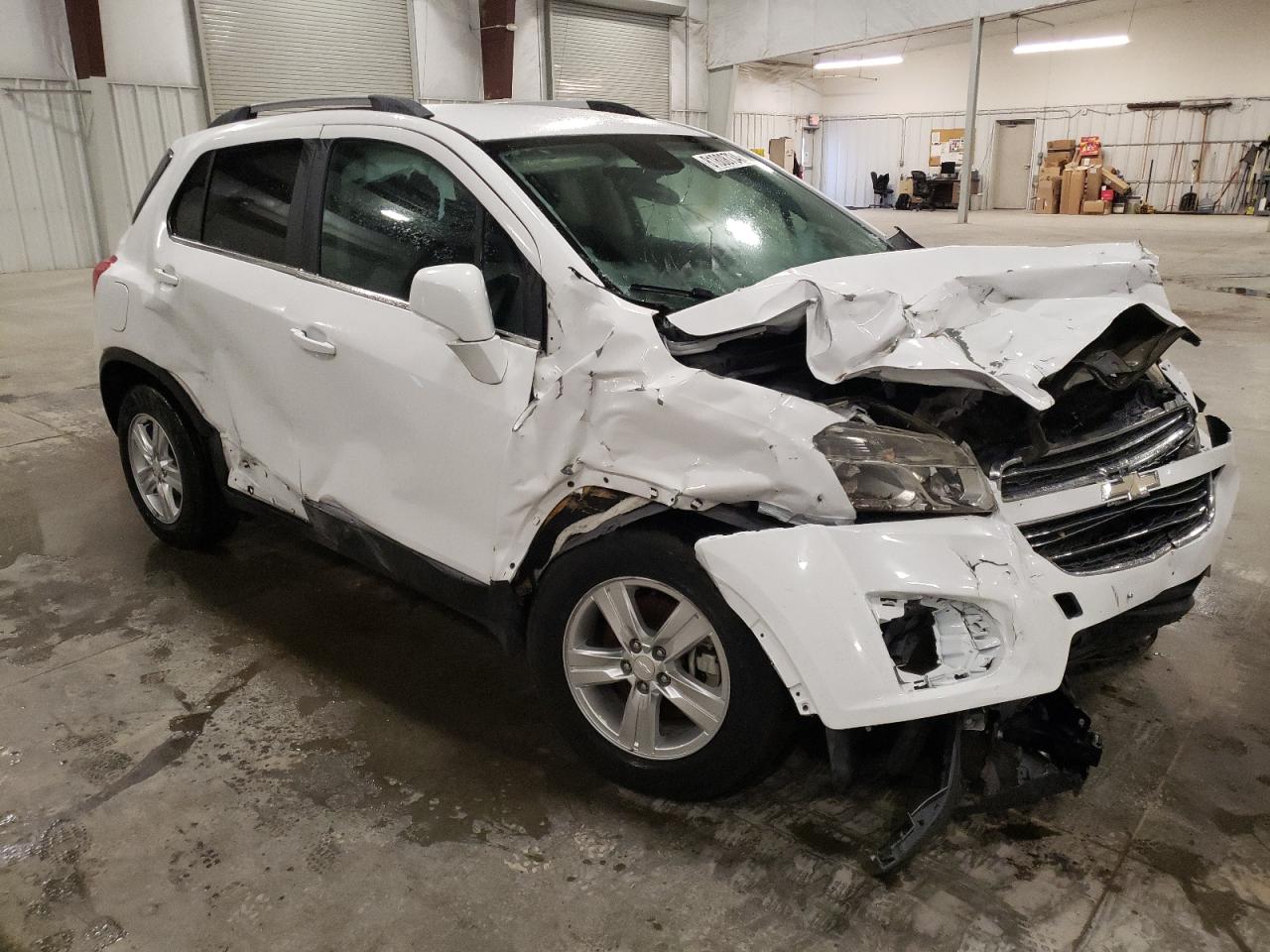 2015 Chevrolet Trax VIN 3GNCJLSB1FL188704 Copart auction photo, front end / side damage thumbnail 4