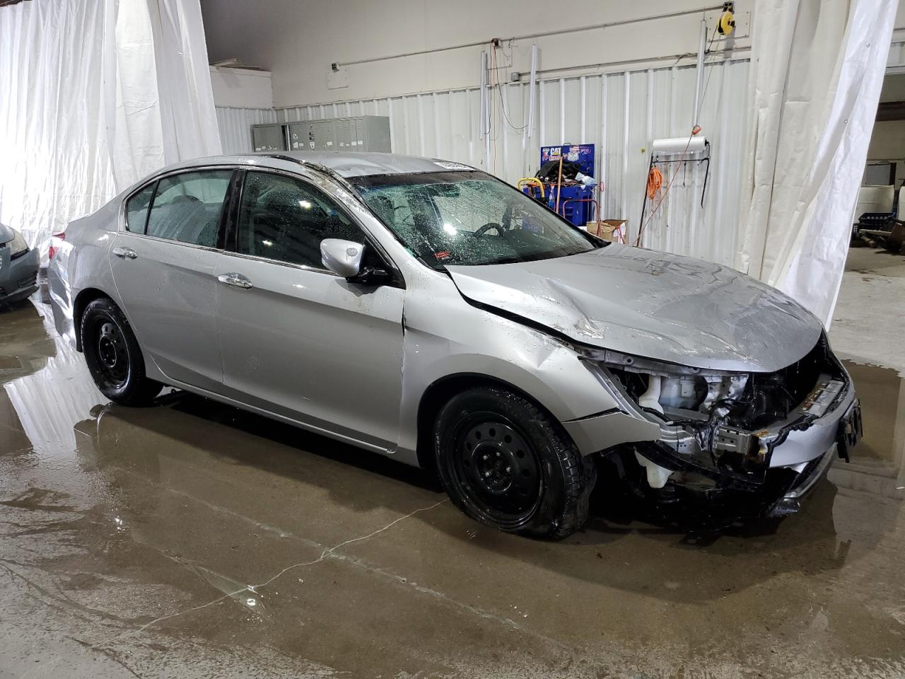 2017 Honda Accord VIN 1HGCR2F31HA003786 Copart auction photo, rollover damage thumbnail 4