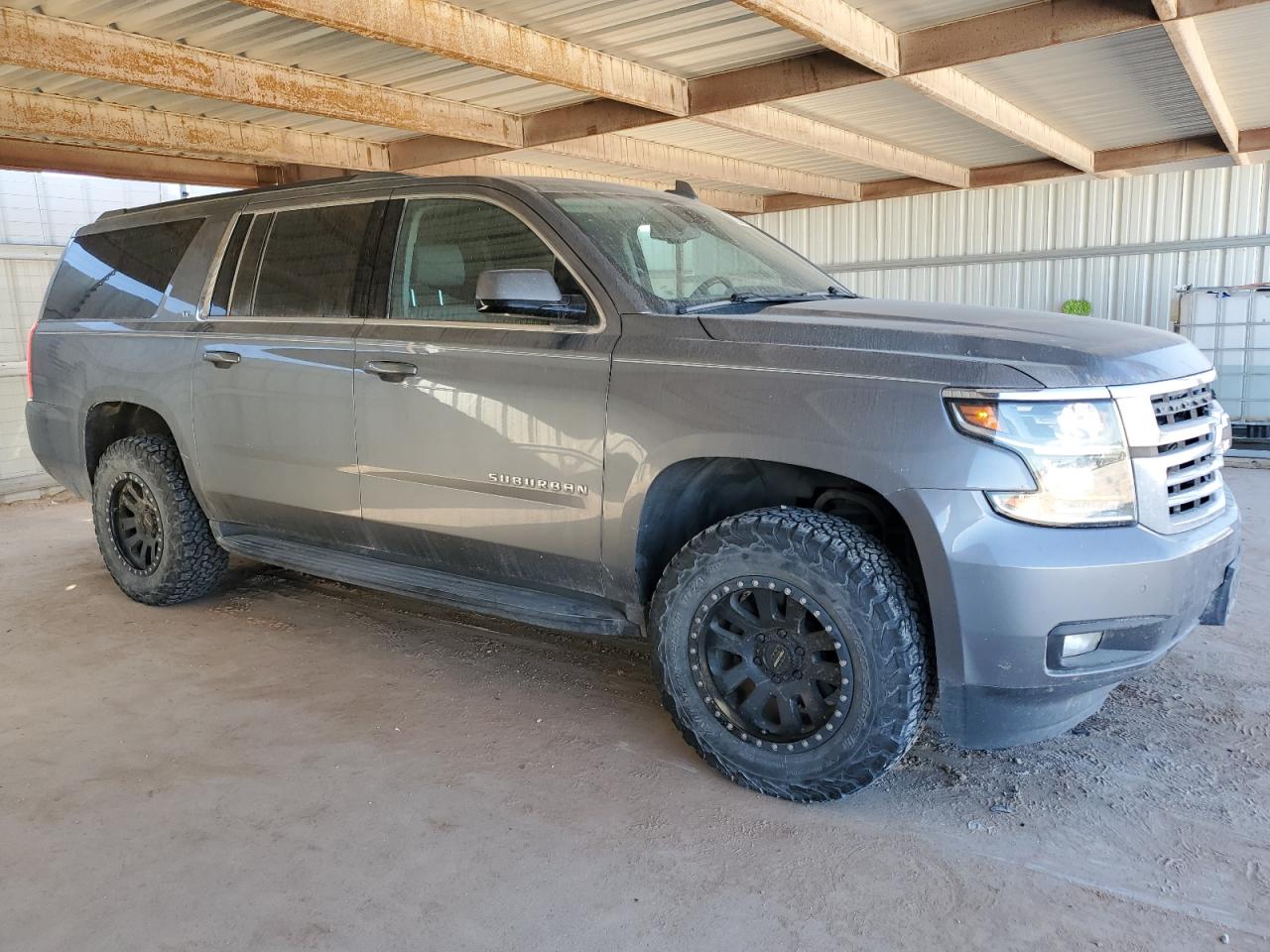 2019 Chevrolet Suburban VIN 1GNSKHKC0KR314732 Copart auction photo, minor dent/scratches damage thumbnail 4