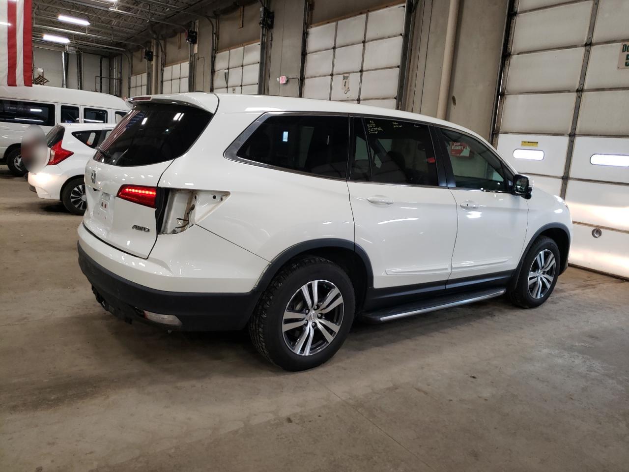 2017 Honda Pilot VIN 5FNYF6H68HB067195 Copart auction photo, rear end damage thumbnail 3