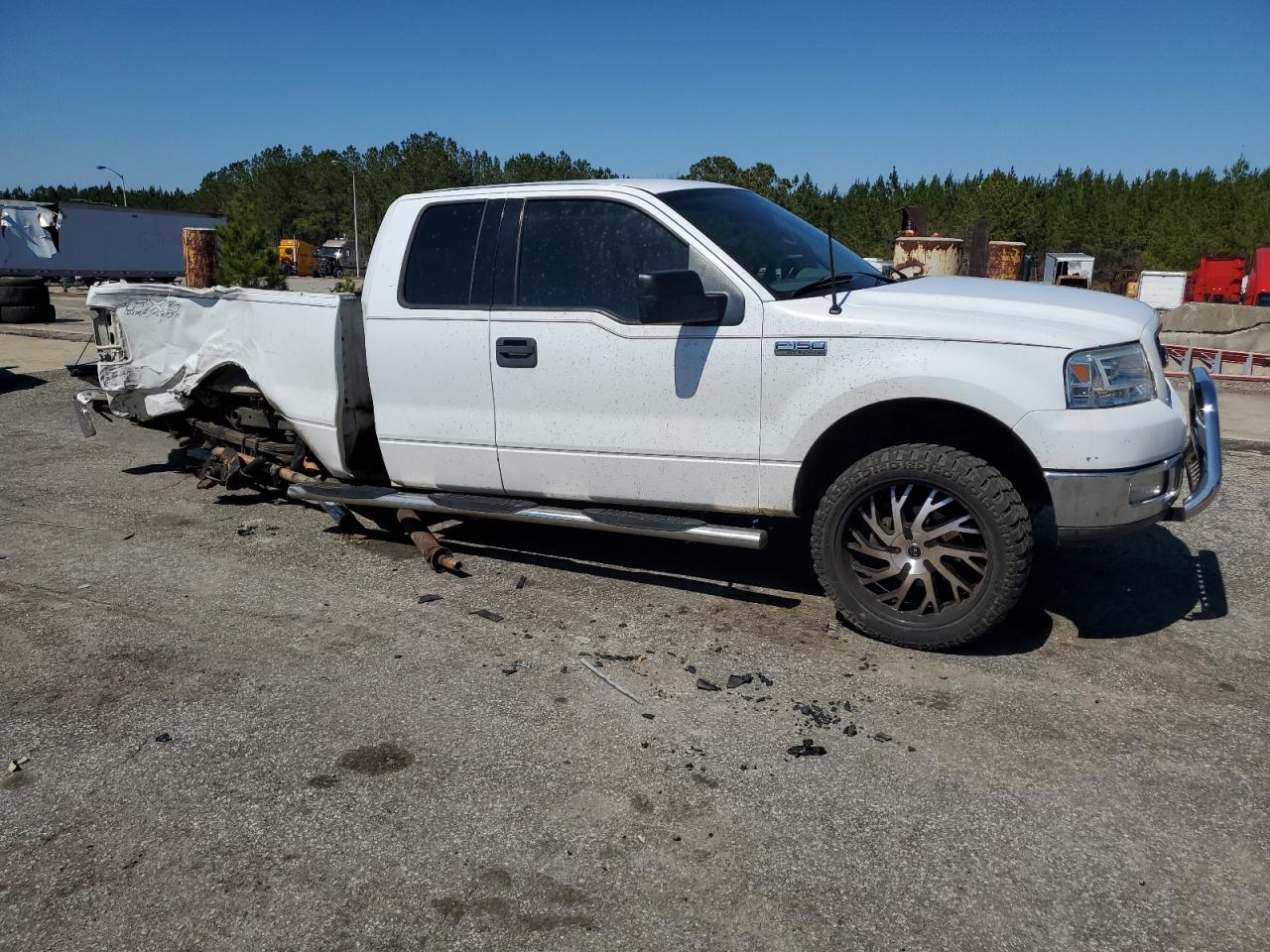 2004 Ford F-150 VIN 1FTPX14544NB15330 Copart auction photo, rear end damage thumbnail 4