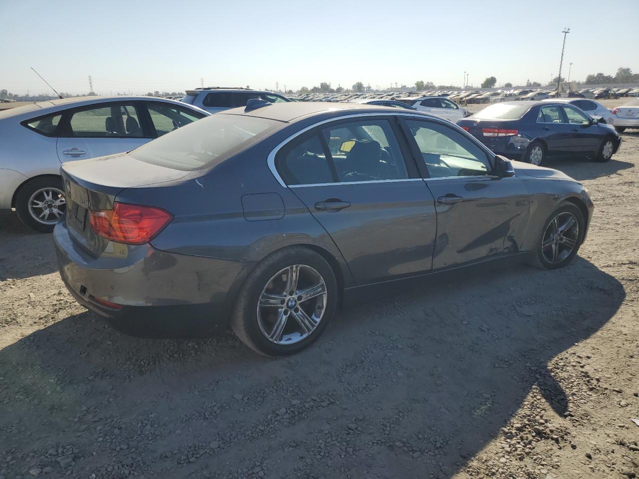 2015 BMW 3er VIN WBA3C1C55FK117813 Copart auction photo, rollover damage thumbnail 3