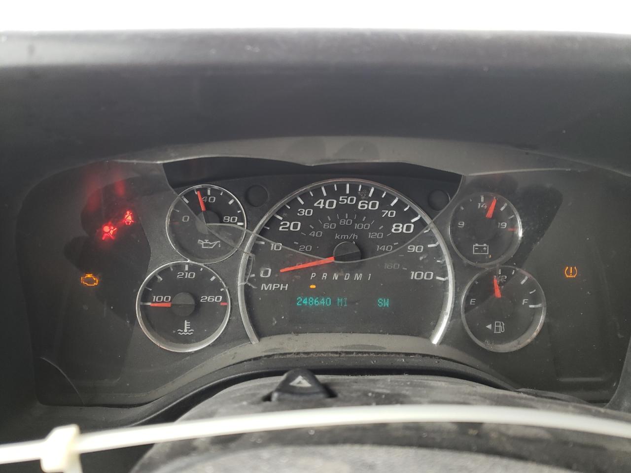 2015 Chevrolet Express VIN 1GCWGFFF4F1107592 Copart auction photo, front end / minor dent/scratches damage thumbnail 9