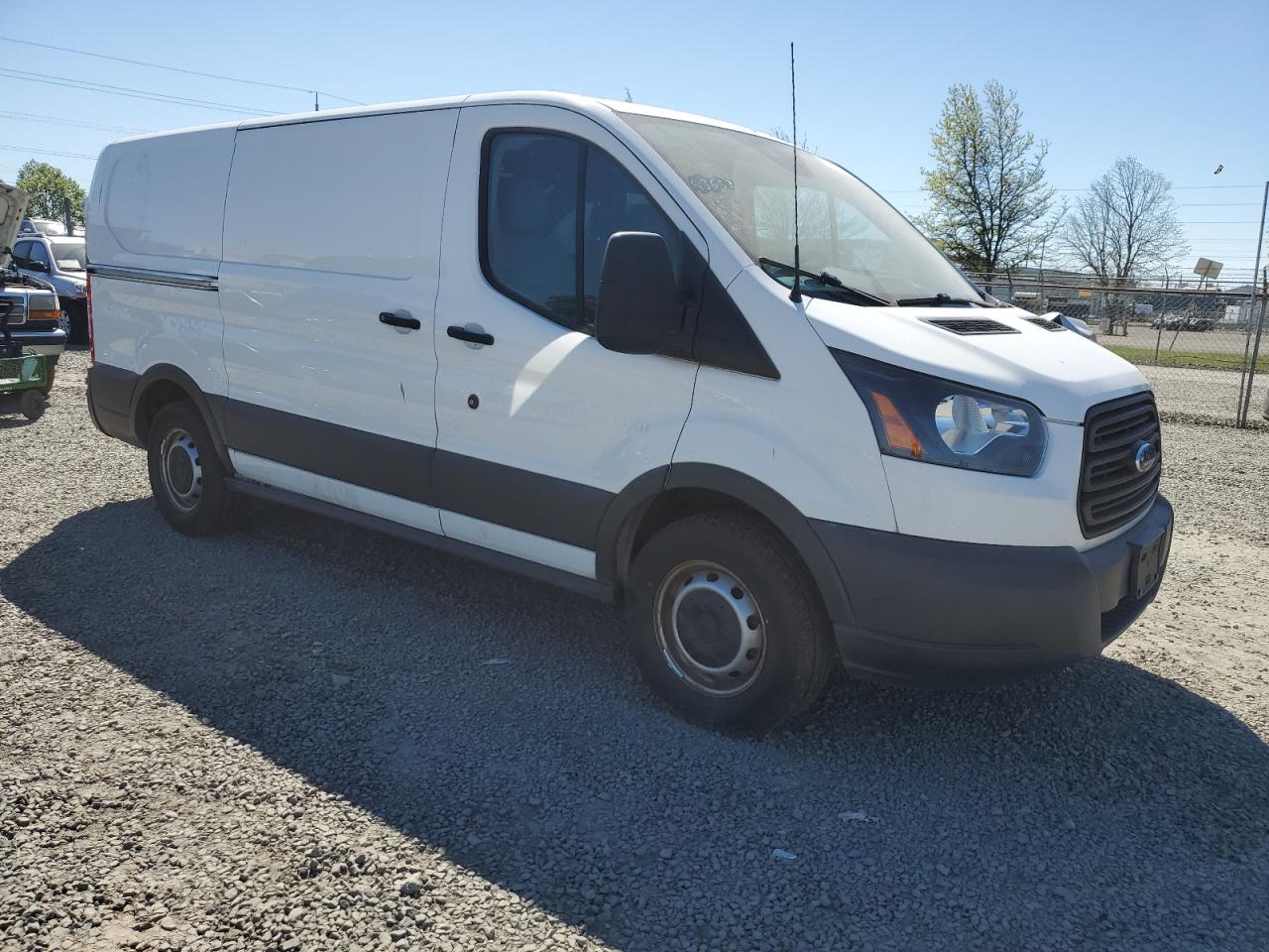 2016 Ford Transit VIN 1FTYE1YM5GKB19615 Copart auction photo, minor dent/scratches damage thumbnail 4