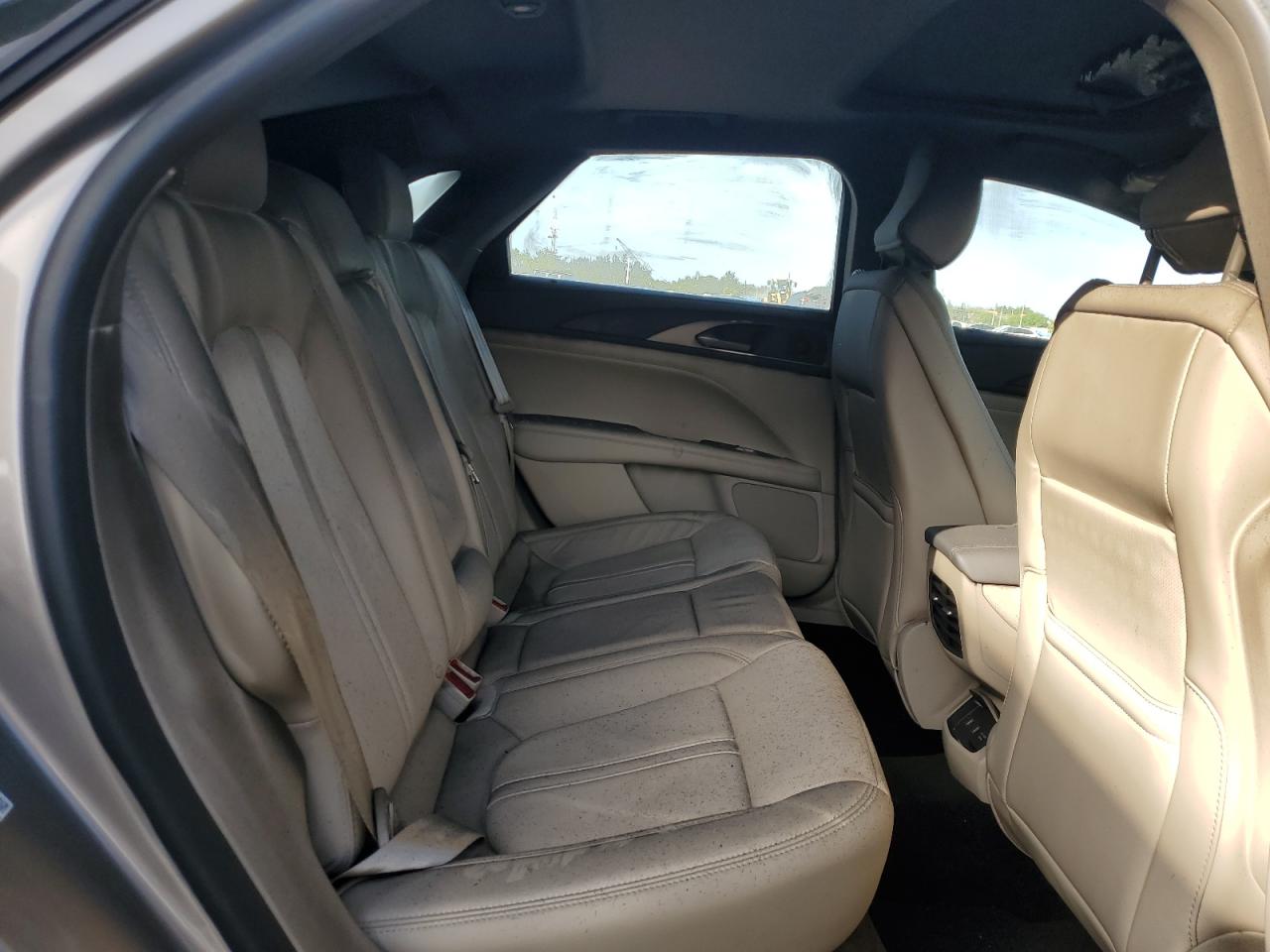 2020 Lincoln MKZ VIN 3LN6L5E90LR608767 Copart auction photo, burn - interior / minor dent/scratches damage thumbnail 10