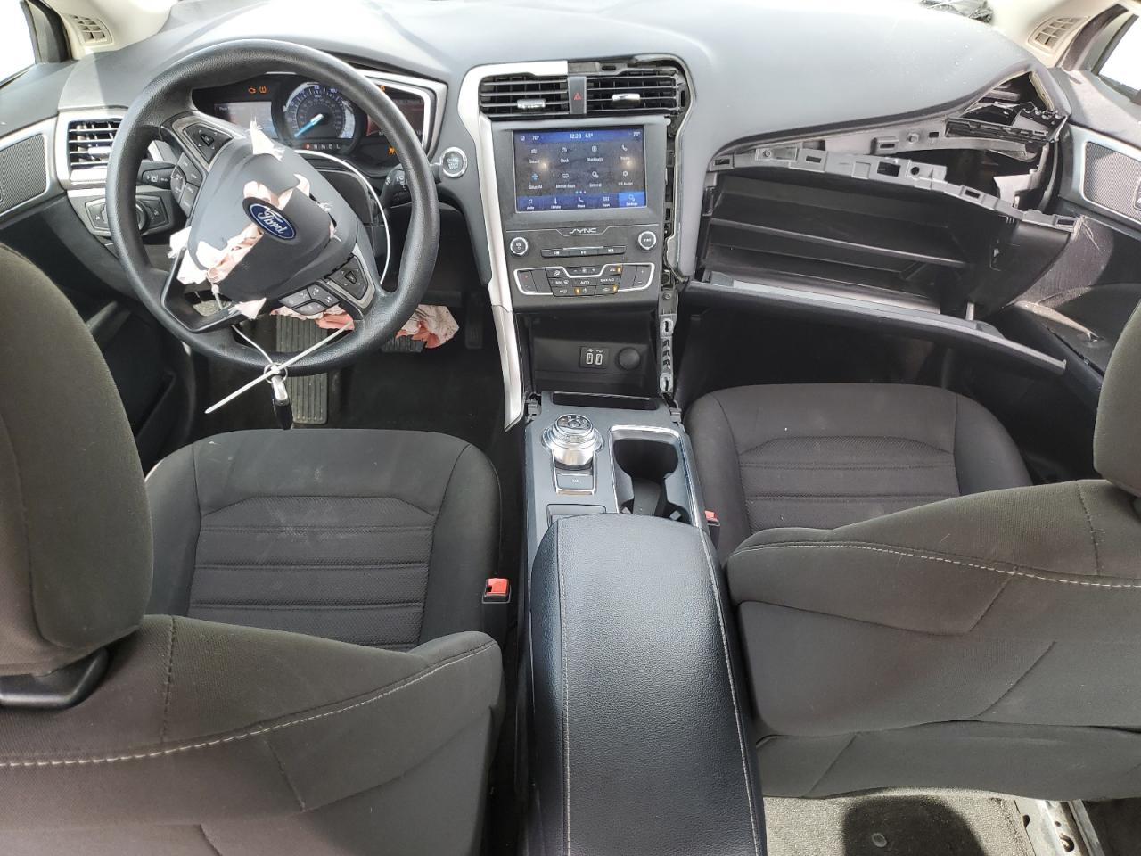 2020 Ford Fusion VIN 3FA6P0HD1LR126407 Copart auction photo, side / all over damage thumbnail 8