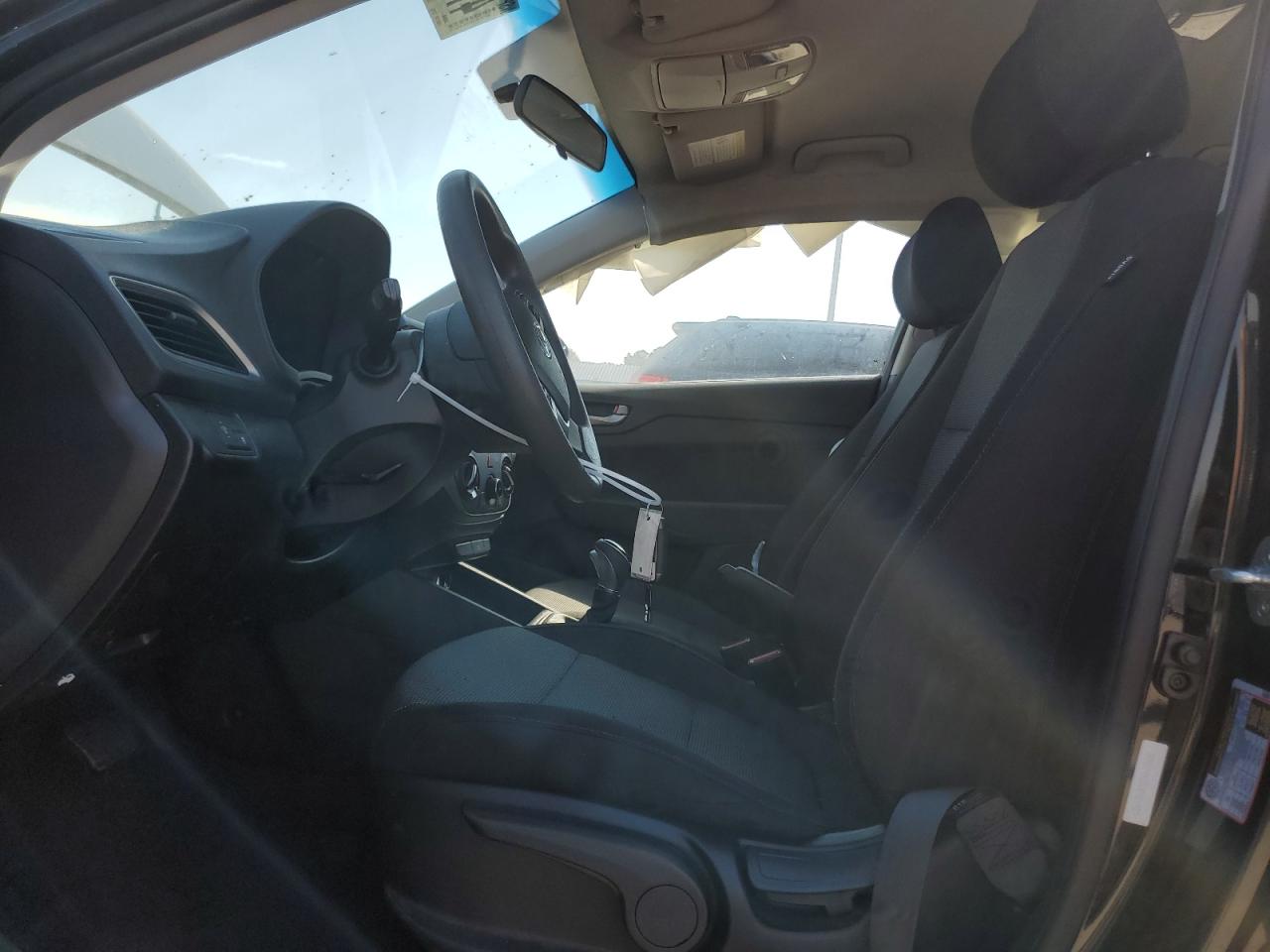 2018 Hyundai Accent VIN 3KPC24A38JE021923 Copart auction photo, side / front end damage thumbnail 7